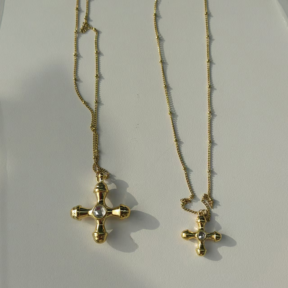 Crystal Choker Necklace - Delikatny, gruby naszyjnik z krzyżykiem dla