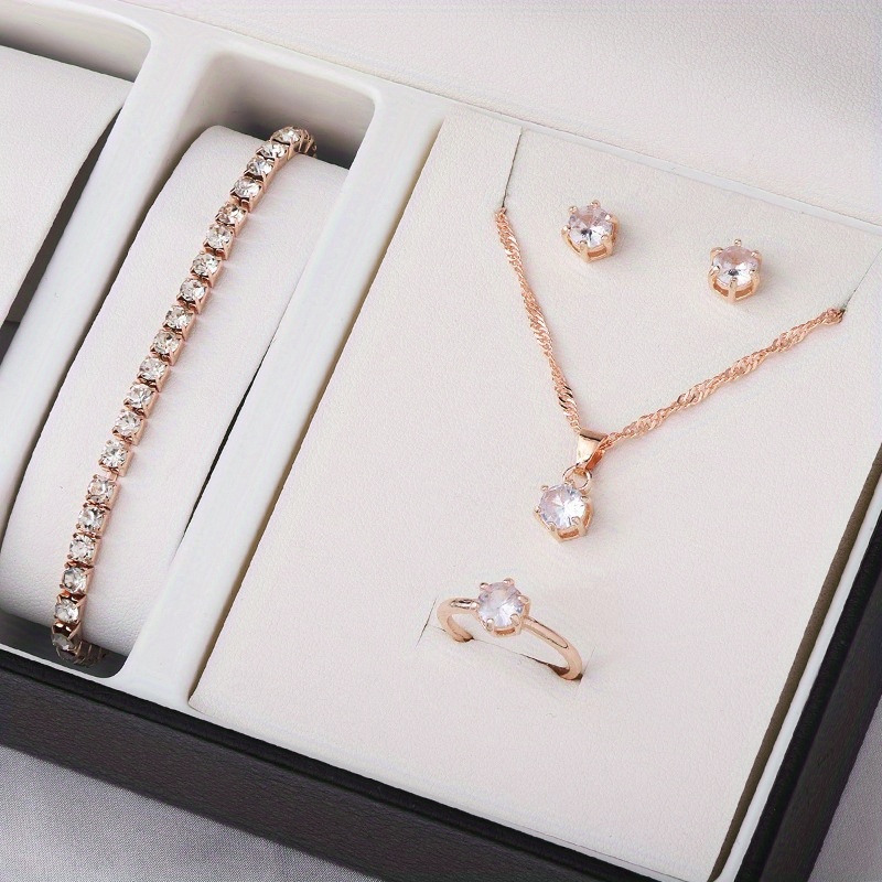 Minimalist Ring Stackable - 4-częściowy minimalistyczny zestaw biżuterii z cyrkoniami