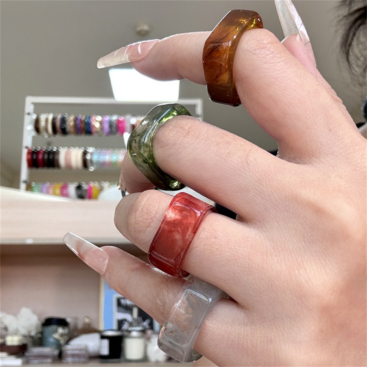 Pierścionki z żywicy kwadratow – Minimalist Ring Stackable recenzja i cena