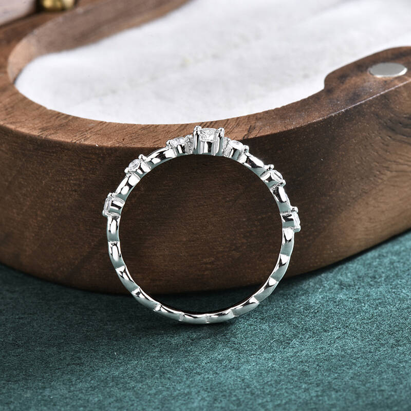 Pierścionek ze srebra próby 92 – Minimalist Ring Stackable recenzja i cena
